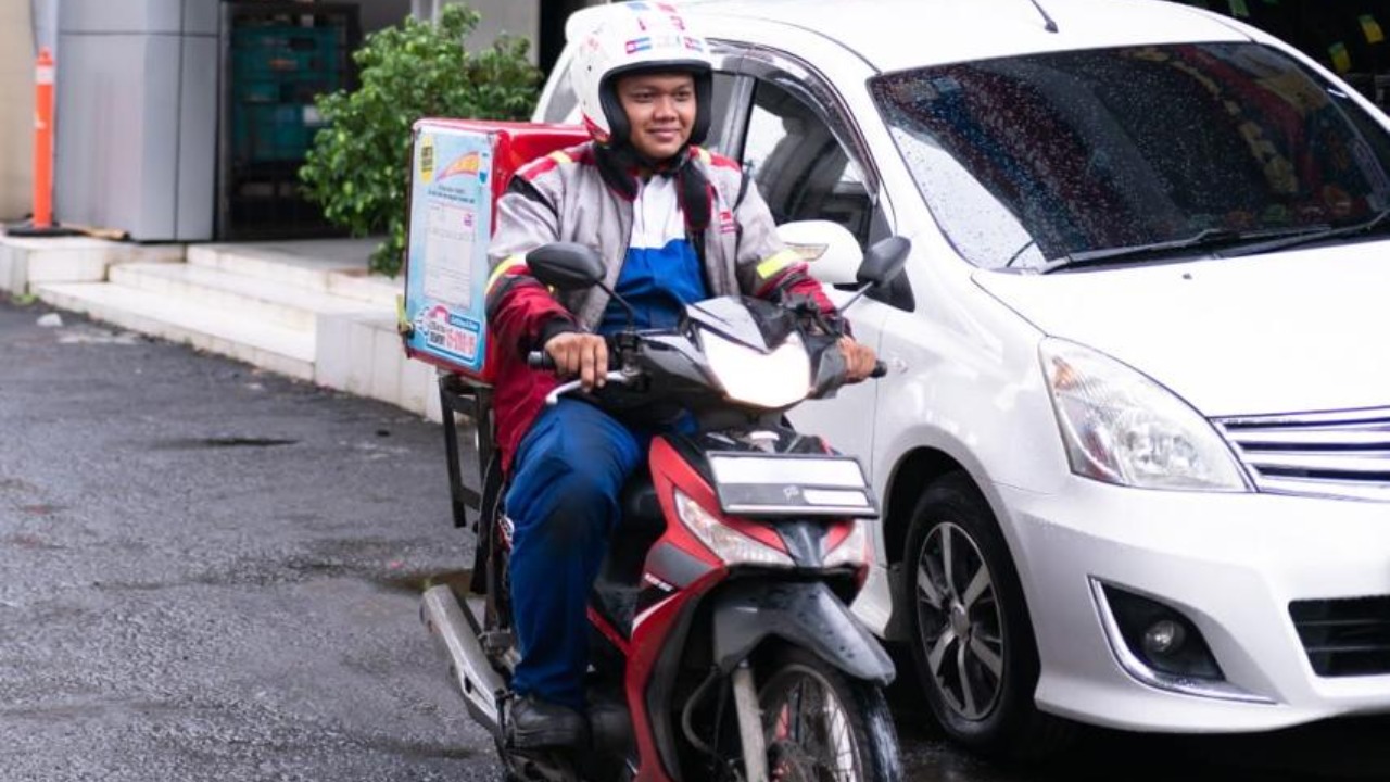 Aki Mobil Soak? Bengkel Aki Shop and Drive Solusi Tepat 24 Jam